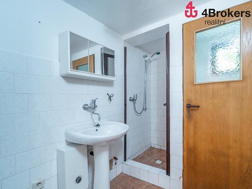 Prodaná chata 62 m², pozemek 890 m²