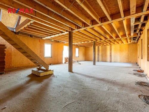 Prodej domu 560 m², pozemek 671 m²