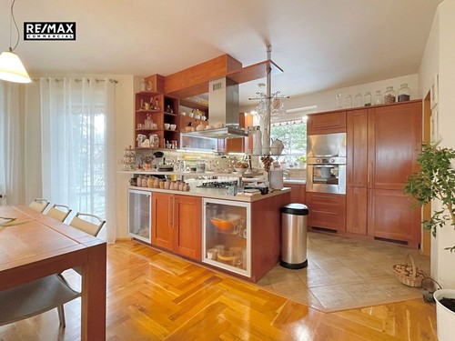 Prodaný dům 190 m², pozemek 1559 m²