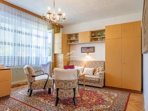 Prodej domu 330 m², pozemek 612 m²