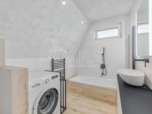 Prodej domu 157 m², pozemek 1165 m²
