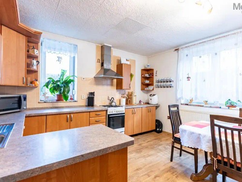 Prodej domu 350 m², pozemek 323 m²