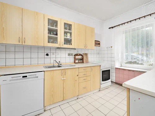Prodaný dům 370 m², pozemek 791 m²