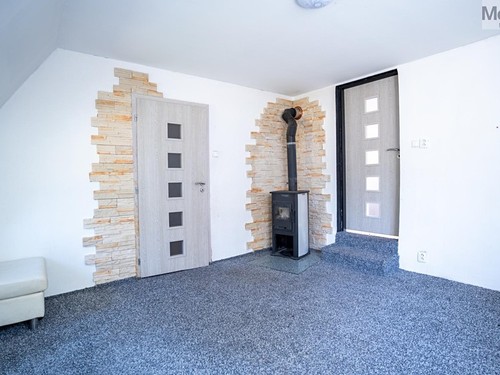 Prodej domu 2300 m², pozemek 2325 m²