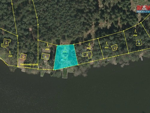 Prodaná chata 40 m², pozemek 689 m²