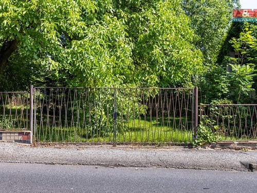 Prodaný dům 100 m², pozemek 2693 m²
