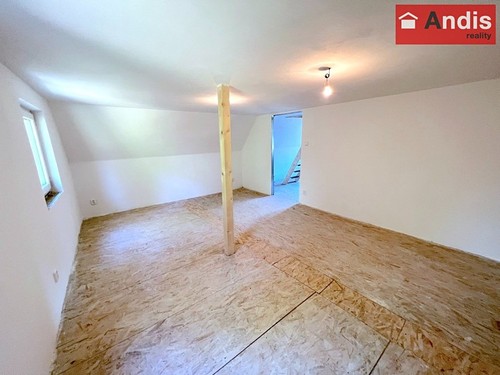 Prodaná chata 140 m², pozemek 1127 m²