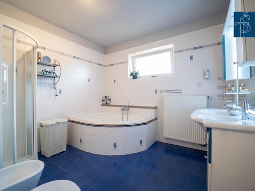 Prodaný dům 246 m², pozemek 1080 m²