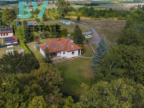 Prodaný dům 345 m², pozemek 1944 m²