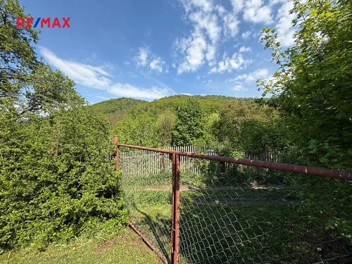 Prodej stavebního pozemku 1249 m²