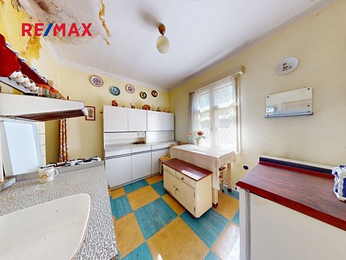 Prodaná vila 214 m², pozemek 1031 m²