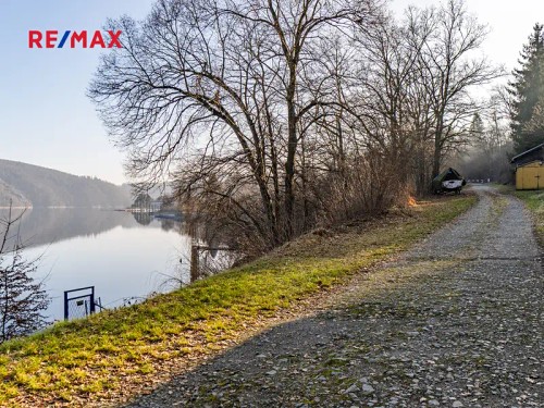 Prodaná chata 85 m², pozemek 381 m²