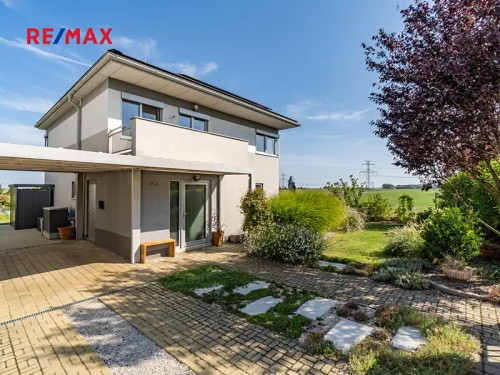 Prodaný dům 200 m², pozemek 699 m²