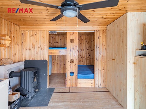 Prodaná chata 40 m², pozemek 398 m²