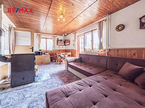 Prodaná chata 60 m², pozemek 961 m²