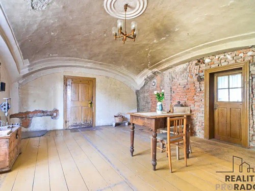 Prodej domu 850 m², pozemek 2521 m²