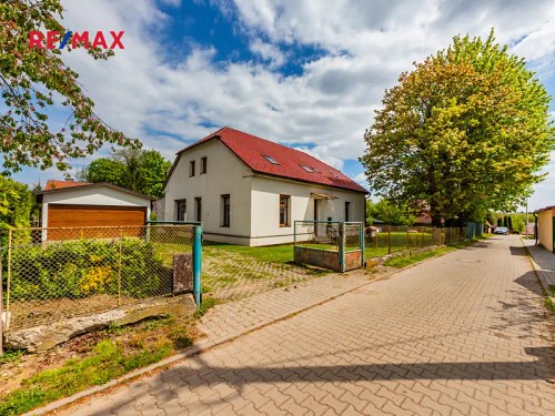 Prodej domu 375 m², pozemek 1118 m²