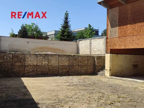 Prodej domu 560 m², pozemek 671 m²
