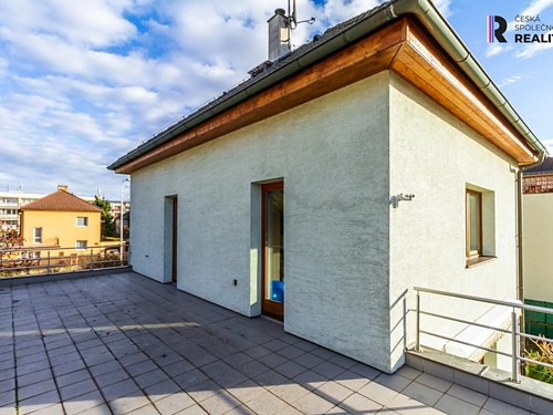 Prodaná  vila 298 m², pozemek 542 m²