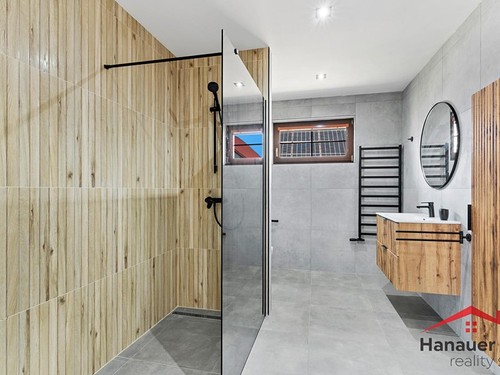 Prodaný dům 220 m², pozemek 921 m²