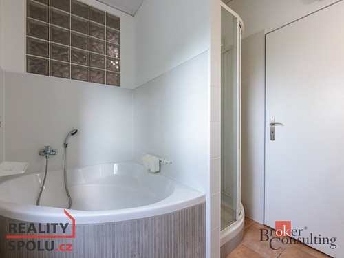 Prodaný dům 390 m², pozemek 482 m²