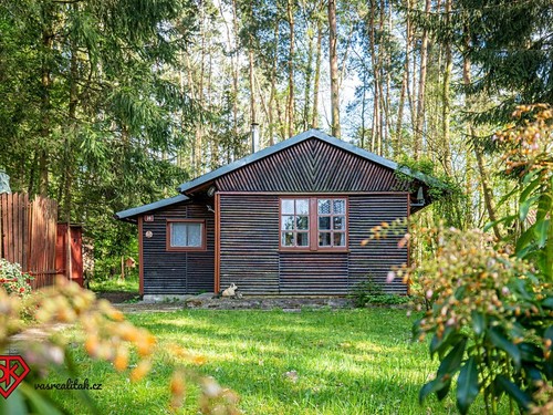 Prodaná chata 37 m², pozemek 427 m²