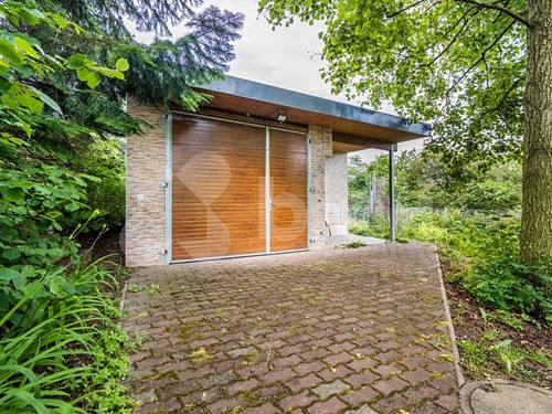 Prodaný dům 280 m², pozemek 1926 m²
