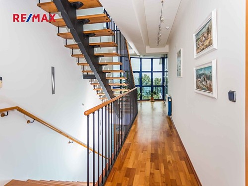 Prodaná vila 512 m², pozemek 1508 m²