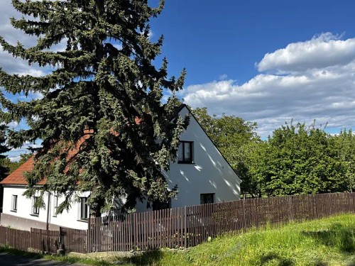 Prodej domu 200 m², pozemek 3821 m²