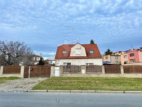 Prodaný dům 245 m², pozemek 1153 m²