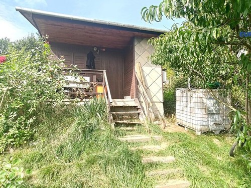 Prodaná chata 16 m², pozemek 688 m²