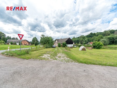 Prodaný dům 353 m², pozemek 3096 m²
