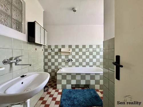 Prodej domu 230 m², pozemek 2755 m²