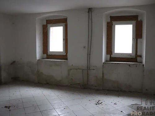 Prodej domu 549 m², pozemek 598 m²
