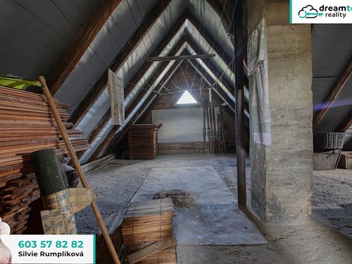 Prodaný dům 220 m², pozemek 1145 m²