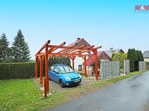 Prodaná chata 111 m², pozemek 504 m²