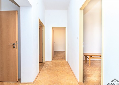 Prodaná vila 396 m², pozemek 1181 m²