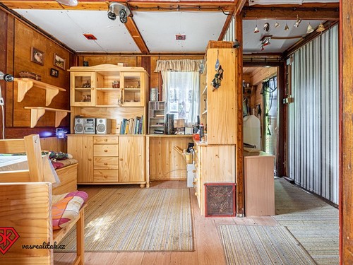 Prodaná chata 37 m², pozemek 427 m²