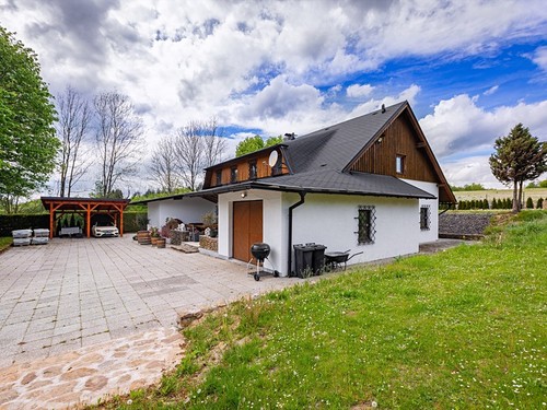 Prodaný dům 265 m², pozemek 3075 m²