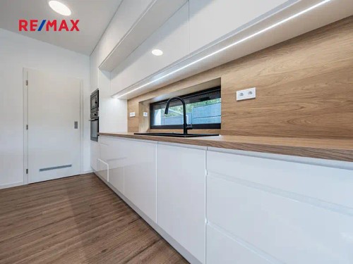 Prodaný dům 197 m², pozemek 894 m²