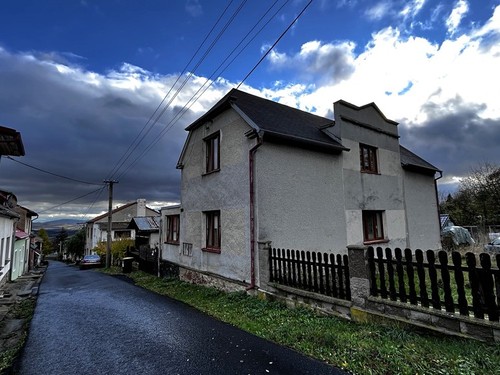 Prodaný dům 150 m², pozemek 1747 m²