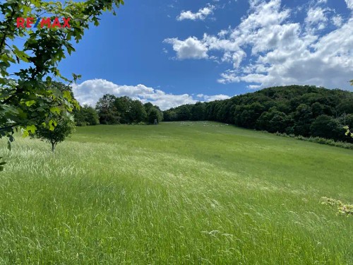 Prodej stavebního pozemku 1249 m²