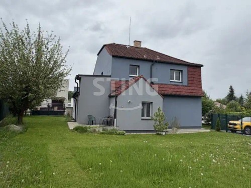 Prodej vily 200 m², pozemek 660 m²