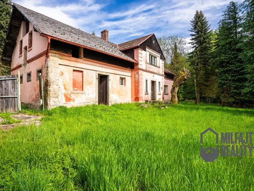 Prodej zemědělské usedlosti 235 m², pozemek 4535 m²