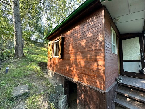 Prodaná chata 32 m², pozemek 492 m²