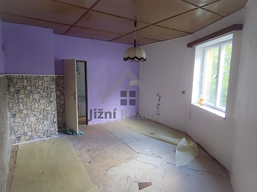 Prodaný dům 300 m², pozemek 791 m²