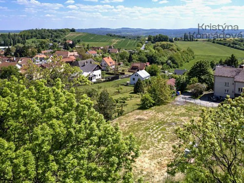 Prodej stavebního pozemku 1405 m²