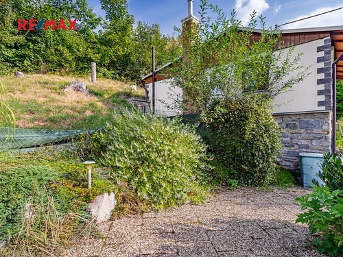 Prodaná chata 40 m², pozemek 398 m²