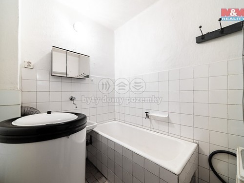 Prodaný dům 90 m², pozemek 4776 m²