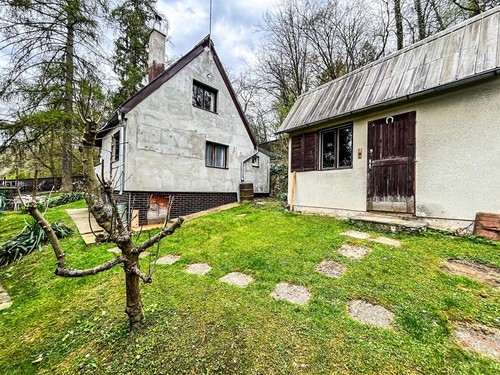 Prodaná chata 55 m², pozemek 398 m²